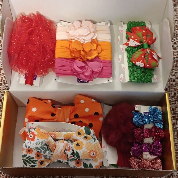 Khristie Hair Accessories 8 Piece Gift Box New - Picture 3 of 6